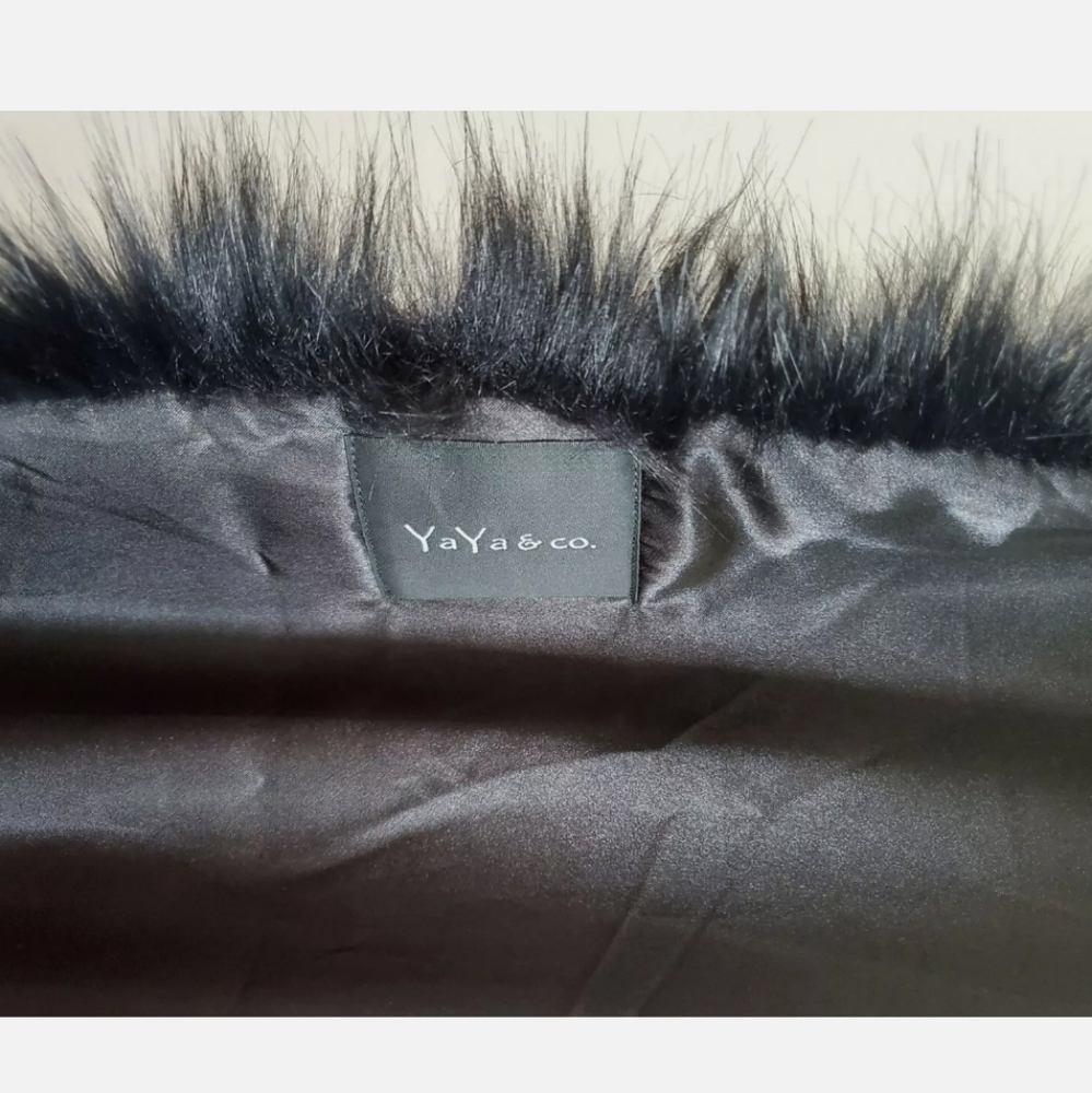 Yaya & Co. Faux Fur Shawl Wrap Scarf - Picture 7 of 9